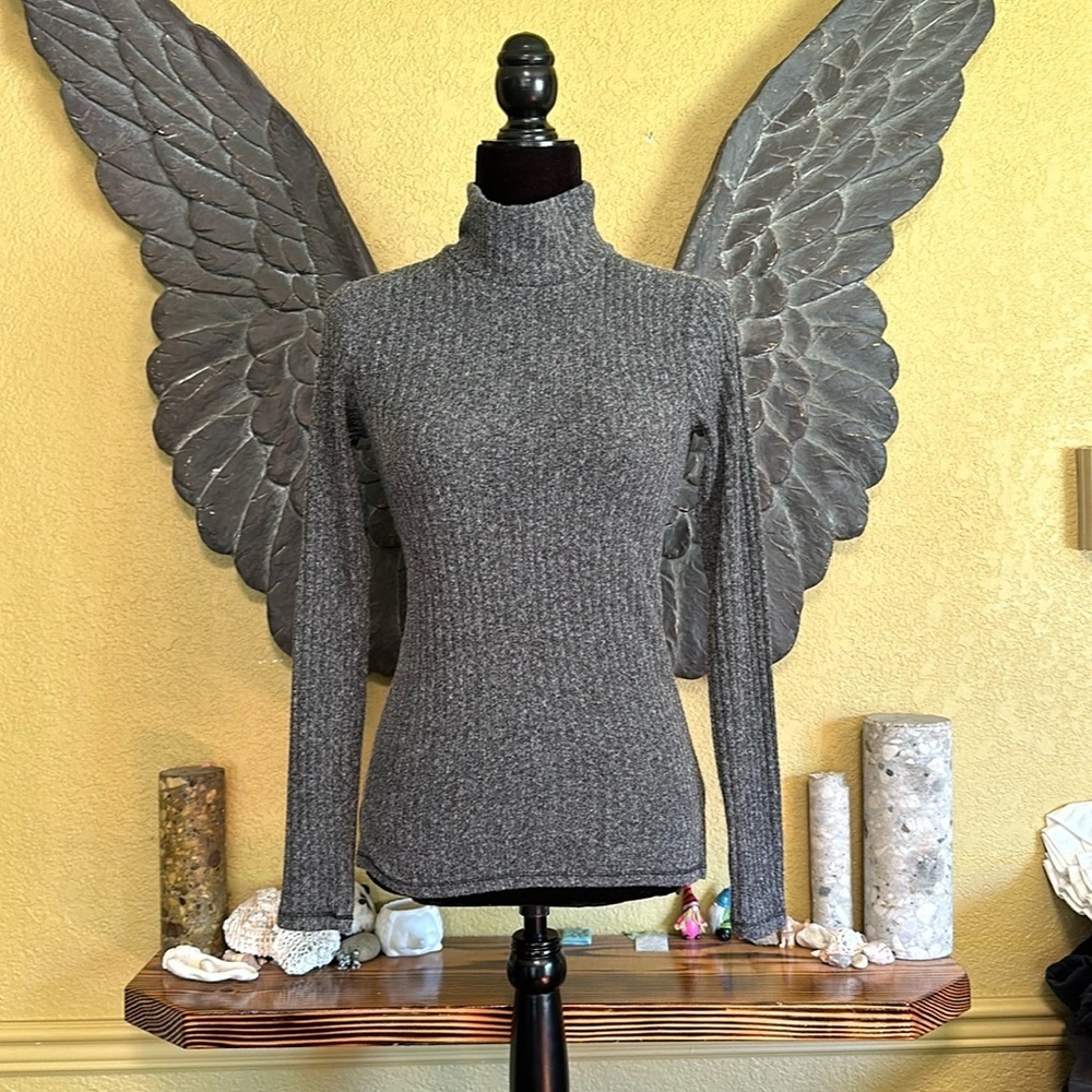 Wilfred Free Long sleeve Mock Neck Shirt